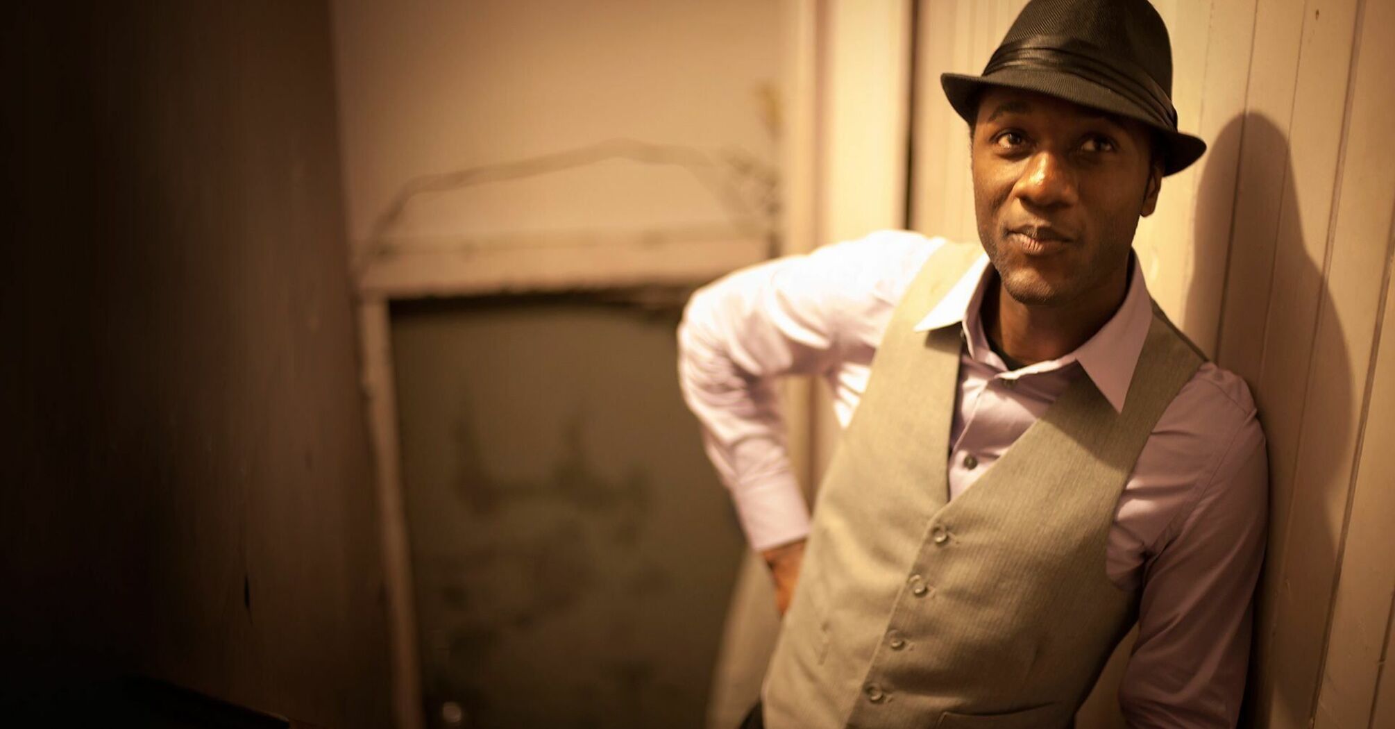 Aloe Blacc Talks Avicii and His Striking Dedication to Perfect Music