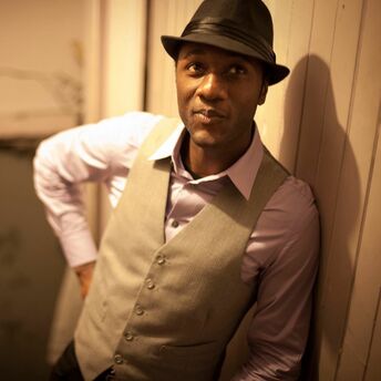 Aloe Blacc Talks Avicii and His Striking Dedication to Perfect Music