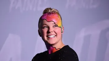 JoJo Siwa Offers Fans Exclusive Experience During Upcoming Tour for $900