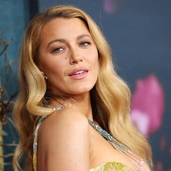 Blake Lively Surprises Fans by Working Behind the Counter at a Connecticut Donut Shop