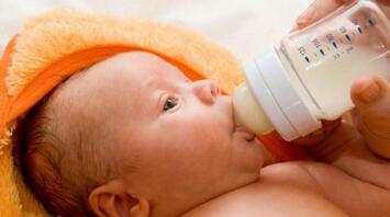 Baby Bottles in Dreams: Uncover Hidden Meanings