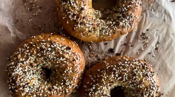 What it Means to Have Dreams About Bagels